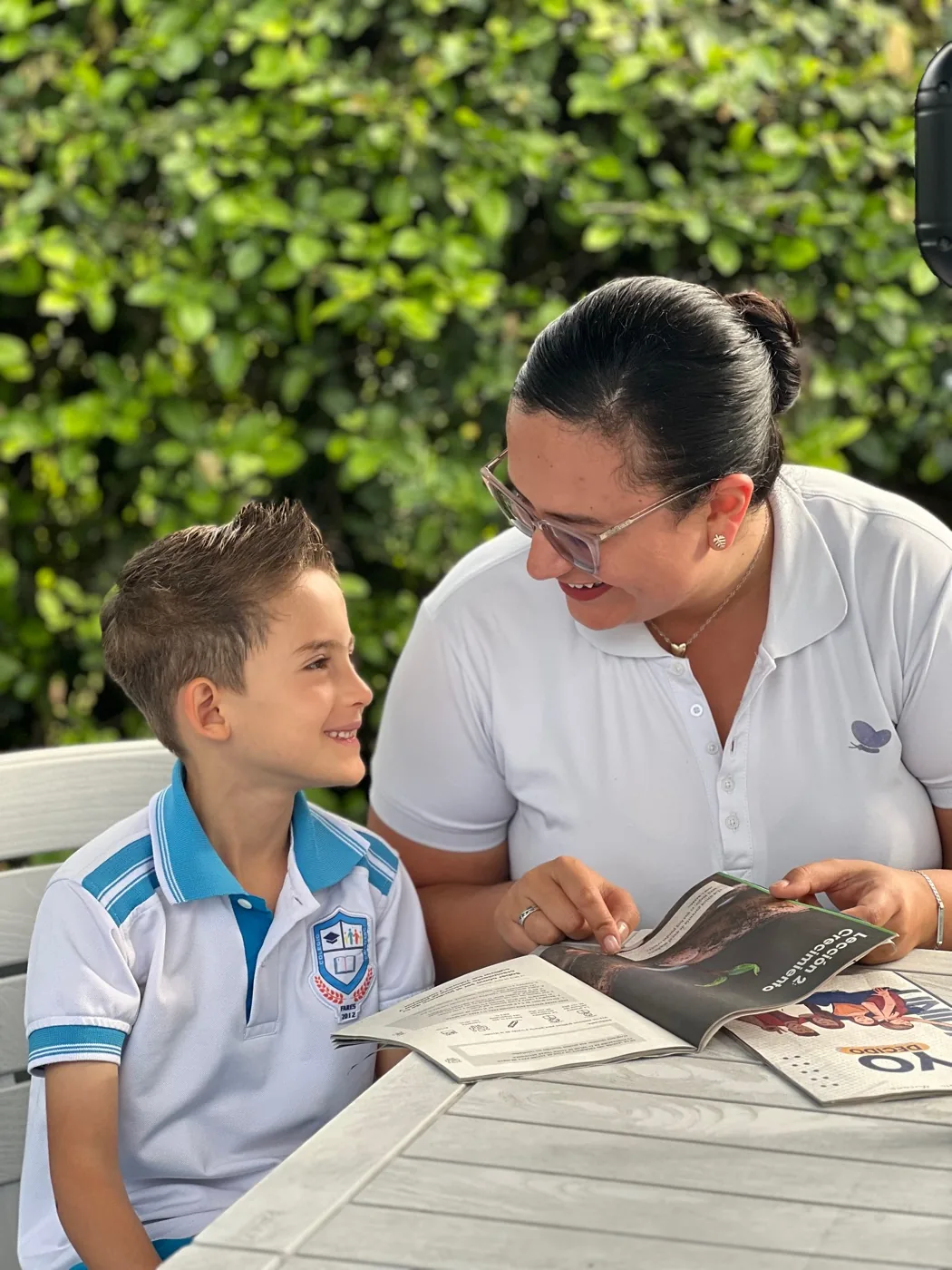 Conecta — Colegio Fares